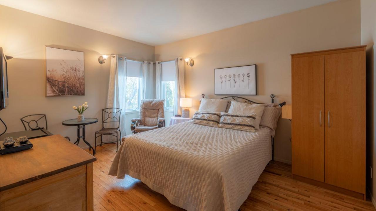 Auberge L'Intermede Du Lac Disraeli ภายนอก รูปภาพ